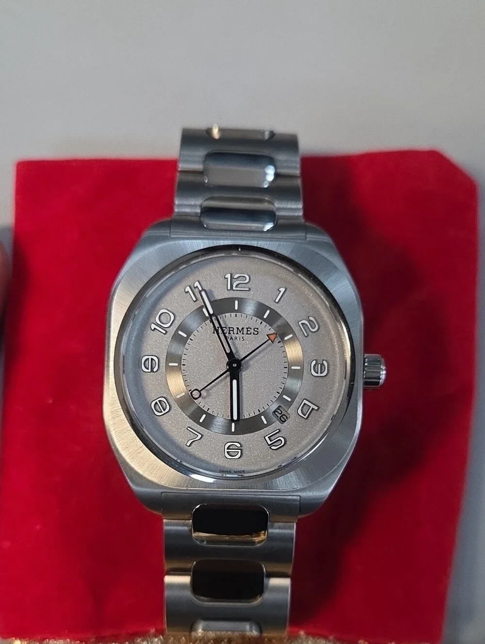 Hermes Men's Stainless Steel Watch – Silver Dial